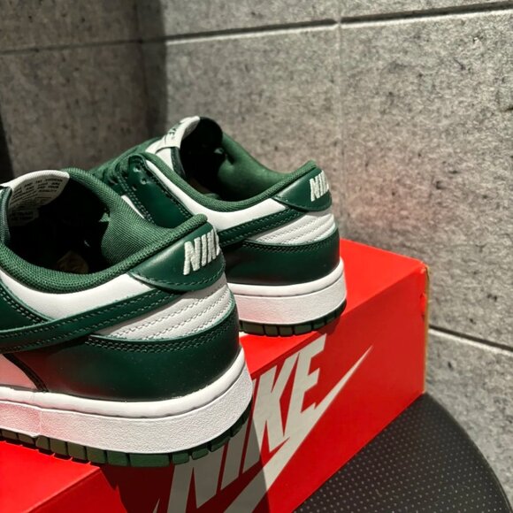 Nike Dunk Low "Team Green" - Michigan Green and White "DD1391-101" - Picture 10 of 11